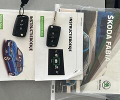 Skoda Fabia 1.0 i /CAR PASS/euro 6b/eerste eigenaar - 14